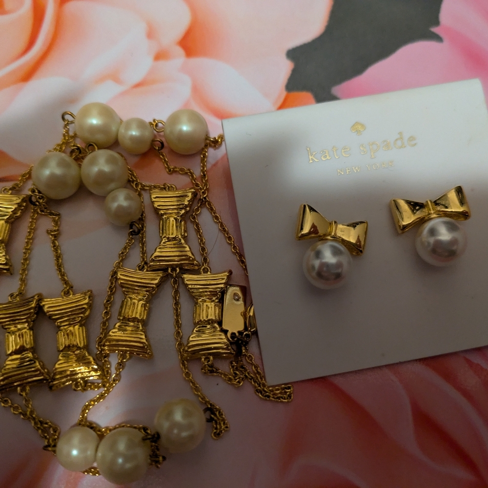 Kate Spade Gold Bow/Pearl Necklace and Matching Earrings Set - Picture 4 of 4